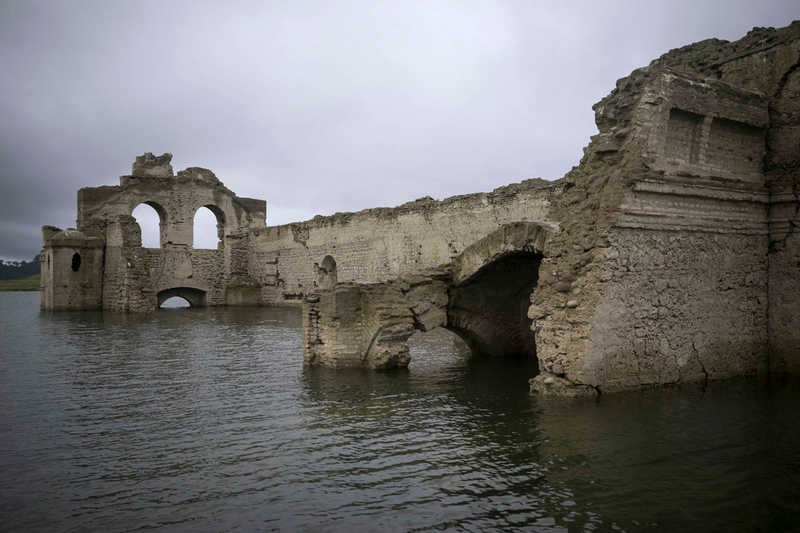 Illustration for article titled Drought Brings a 16th-Century Mexican Temple to the Surface Again